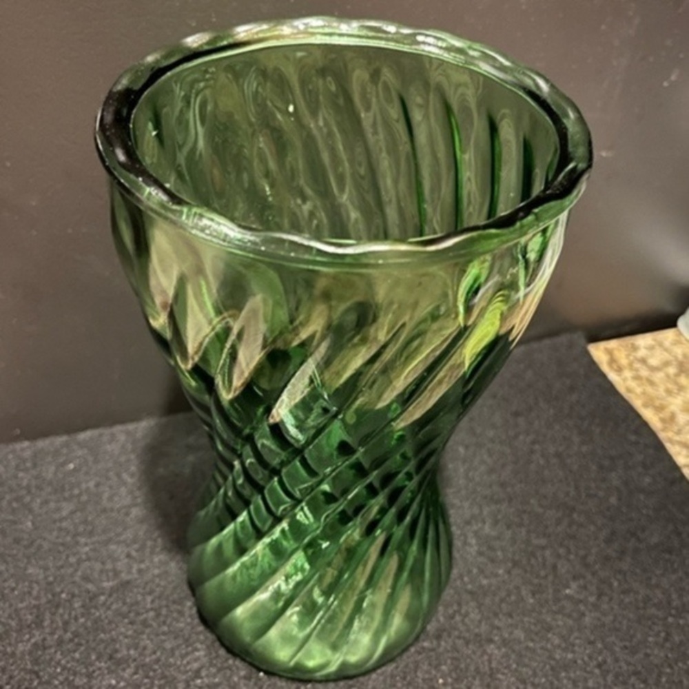 Vintage Randall Vase Green Swirl Pattern 8” - Picture 10 of 15